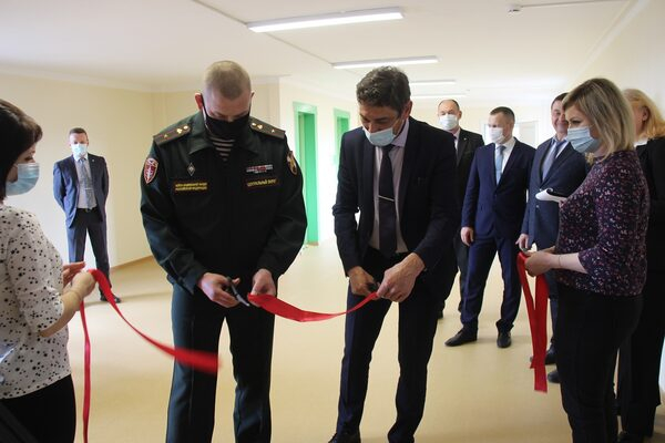 Смоленская АЭС обеспечила новым жильём военнослужащих, охраняющих атомную станцию Смоленская АЭС обеспечила новым жильём военнослужащих, охраняющих атомную станцию