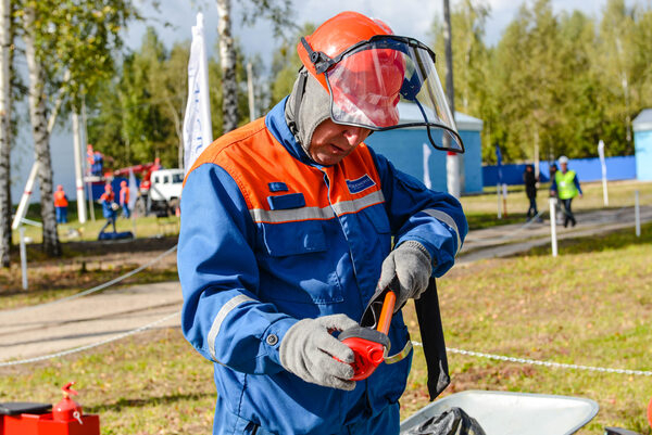 АО «Мособлэнерго» реконструирует более 15 км ЛЭП и отремонтирует 72 подстанции в проблемных округах Подмосковья АО «Мособлэнерго» реконструирует более 15 км ЛЭП и отремонтирует 72 подстанции в проблемных округах Подмосковья