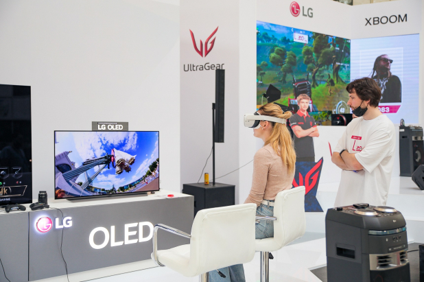 LG Electronics реализовала один из самых масштабных партнерских проектов: на фестивале «Стримфест 2021» компания выступила в альянсе с лидерами индустрии стриминга, киберспорта, создателей CG-контента и популярных TikTok блогеров LG Electronics реализовала один из самых масштабных партнерских проектов: на фестивале «Стримфест 2021» компания выступила в альянсе с лидерами индустрии стриминга, киберспорта, создателей CG-контента и популярных TikTok блогеров