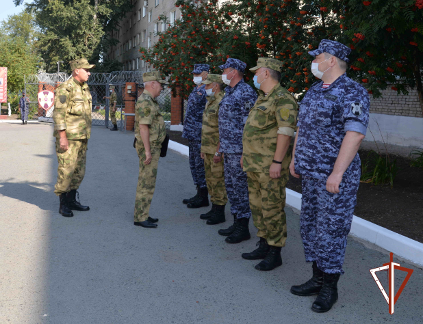 Командующий Уральским округом Росгвардии встретился с губернатором Курганской области Командующий Уральским округом Росгвардии встретился с губернатором Курганской области