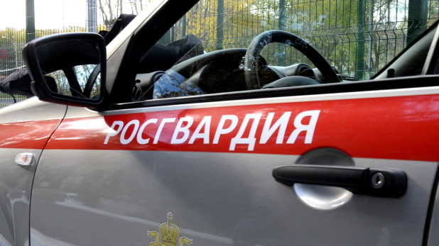 В Екатеринбурге росгвардейцы задержали подозреваемого в сбыте наркотиков В Екатеринбурге росгвардейцы задержали подозреваемого в сбыте наркотиков