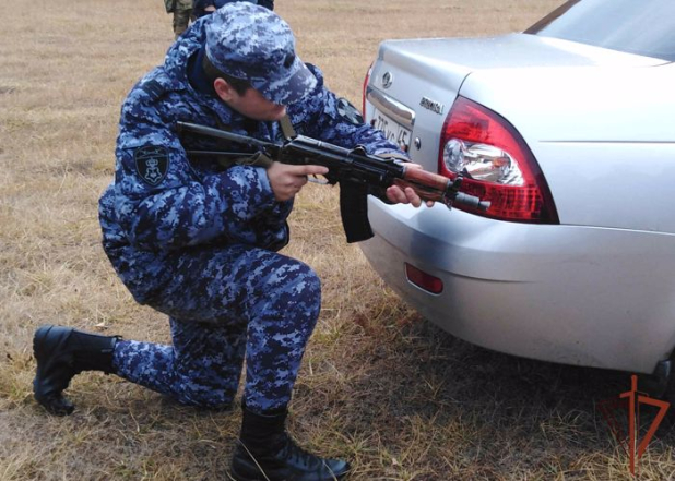 В Кургане сотрудники вневедомственной охраны Росгвардии выполнили упражнения ситуационных стрельб В Кургане сотрудники вневедомственной охраны Росгвардии выполнили упражнения ситуационных стрельб