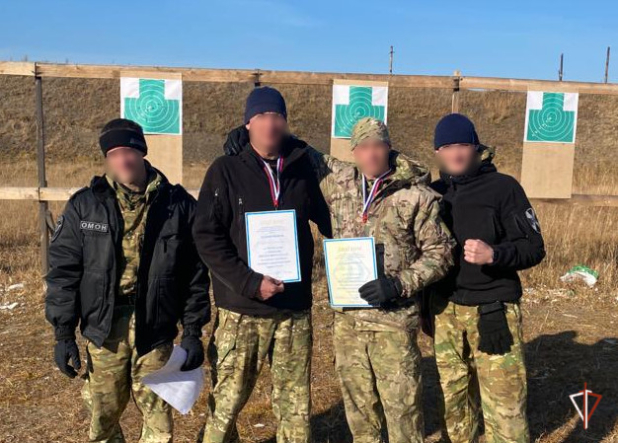 Офицеры ОМОН Росгвардии заняли призовые места на чемпионате по служебному двоеборью в Зауралье Офицеры ОМОН Росгвардии заняли призовые места на чемпионате по служебному двоеборью в Зауралье