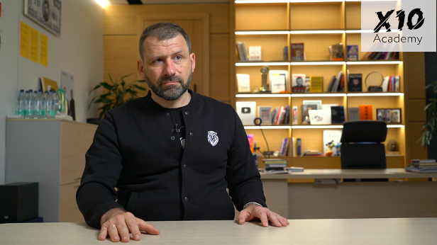 Миллиардер Игорь Рыбаков сократит на 20% зарплату всем своим непривитым сотрудникам Миллиардер Игорь Рыбаков сократит на 20% зарплату всем своим непривитым сотрудникам