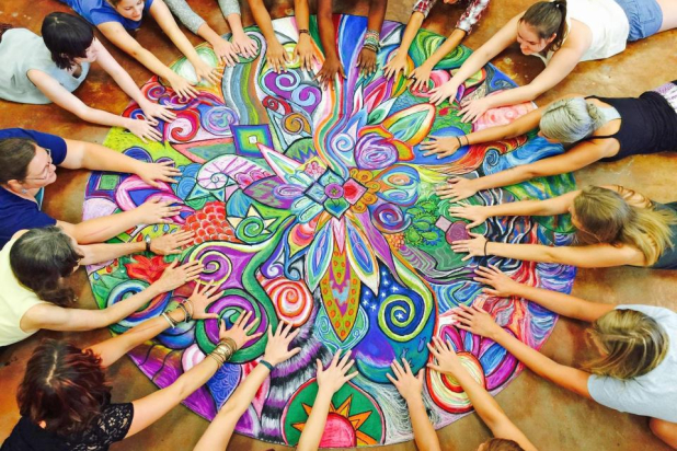 Кажетта Ахметжанова: как арт-терапия поможет исцелить тело и душу Кажетта Ахметжанова: как арт-терапия поможет исцелить тело и душу