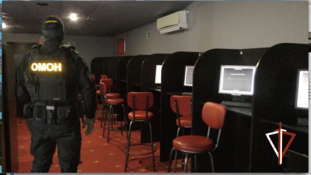 Росгвардейцы помогли коллегам из других ведомств пресечь деятельность 5 нелегальных казино в Югре Росгвардейцы помогли коллегам из других ведомств пресечь деятельность 5 нелегальных казино в Югре