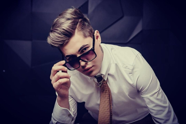 Андрей Волконский: приёмы, которые помогут выглядеть стройнее Андрей Волконский: приёмы, которые помогут выглядеть стройнее