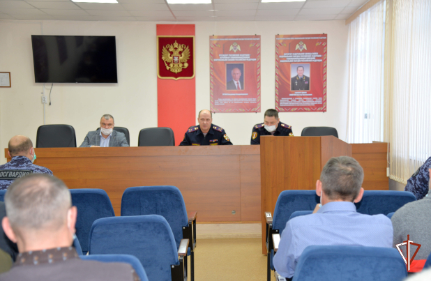 Росгвардия и частные охранные организации Зауралья обсудили вопросы качества предоставляемых услуг Росгвардия и частные охранные организации Зауралья обсудили вопросы качества предоставляемых услуг