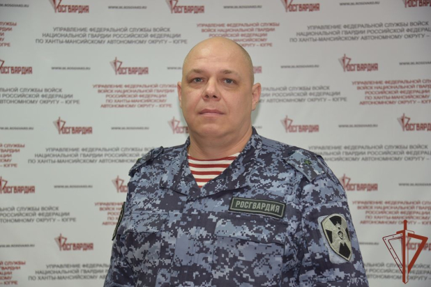 Росгвардеец предотвратил пожар в одном из домов Ханты-Мансийска Росгвардеец предотвратил пожар в одном из домов Ханты-Мансийска
