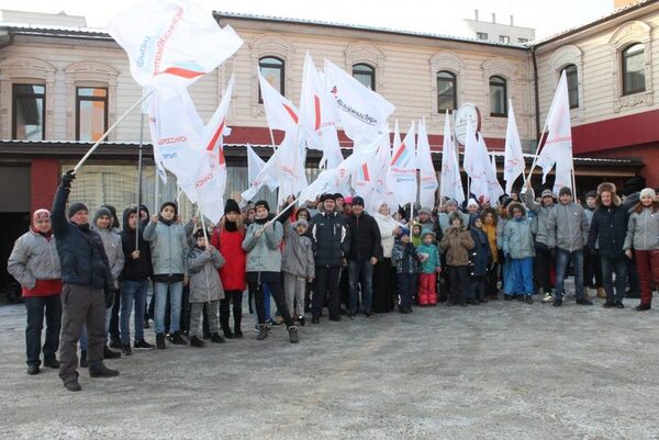 Активисты народного фронта